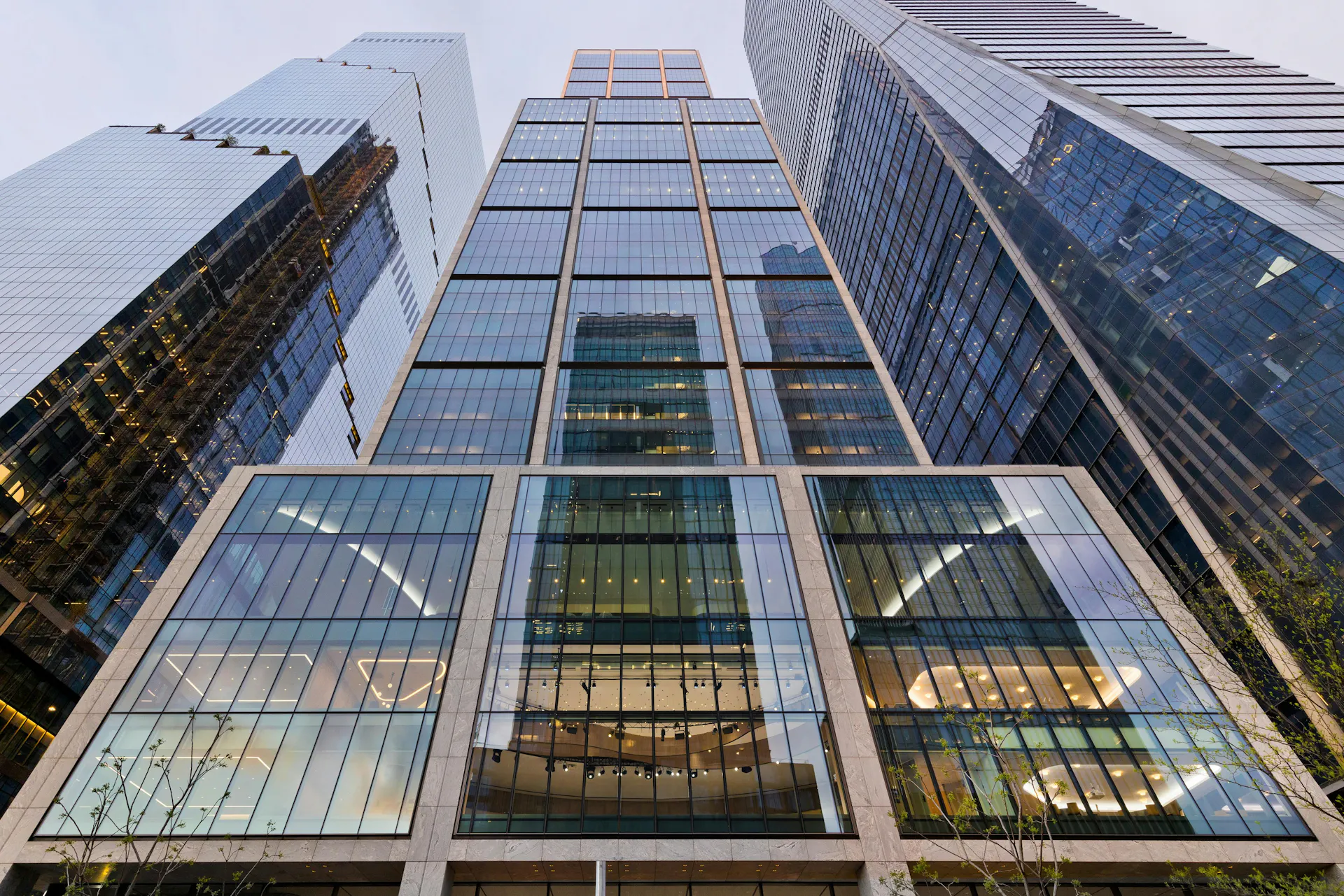 Associate, Core Portfolio Management - European Direct Lending (m|f|x) Hero Image