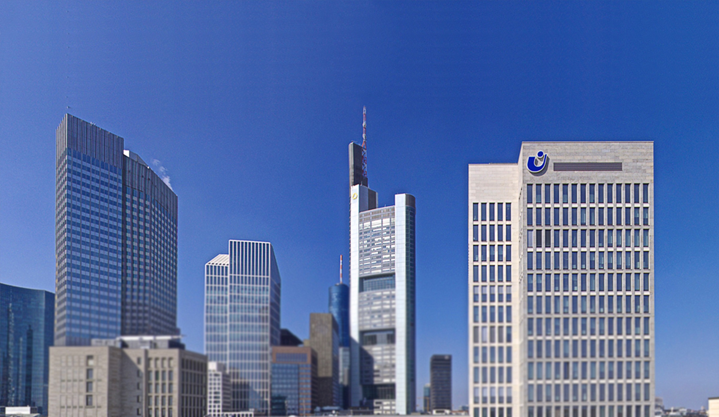 Werkstudent Fachliches Datenmanagement in der Fondsadministration (m|f|x) Hero Image